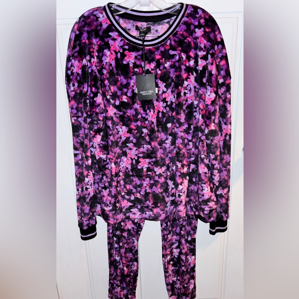 Simply Vera Vera Wang Pink&Purple Floral NWT PajamaSet~Top:Large, Bottom:Medium